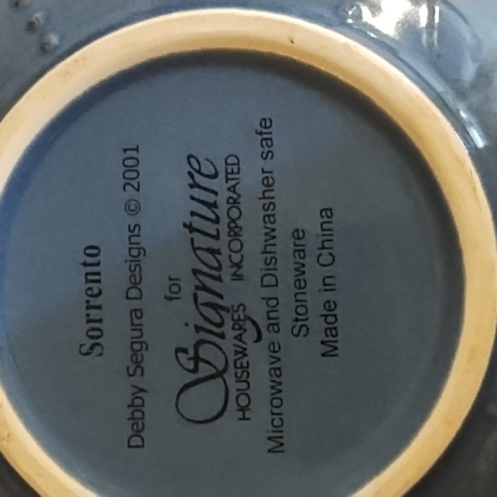 Signature Sorrento by Debby Segura Mixing/Serving Bowl 9” 2001